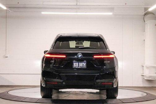 2025 BMW iX xDrive50