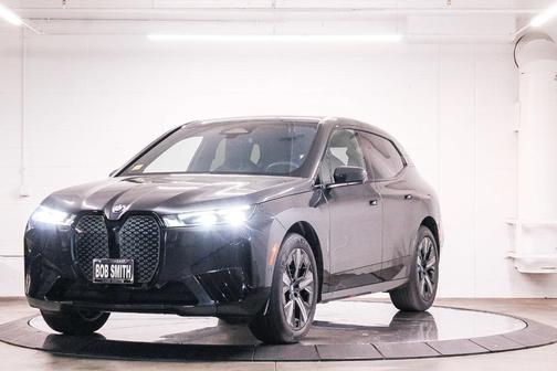 2025 BMW iX xDrive50