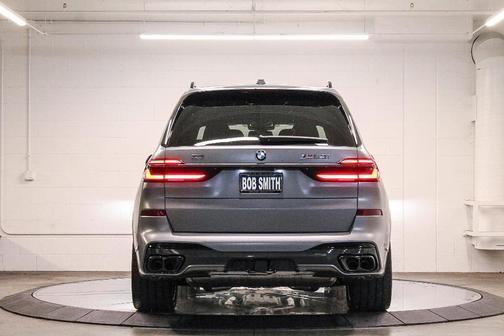 2026 BMW X7 M60i
