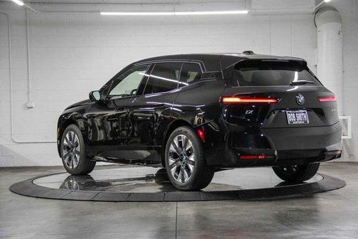 2026 BMW iX xDrive45