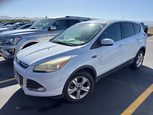 Oxford White 2014 Ford Escape SE