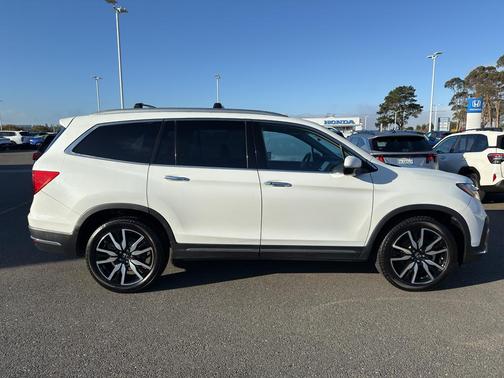 2020 Honda Pilot Touring 8-Passenger