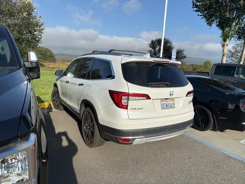 2020 Honda Pilot Touring 8-Passenger