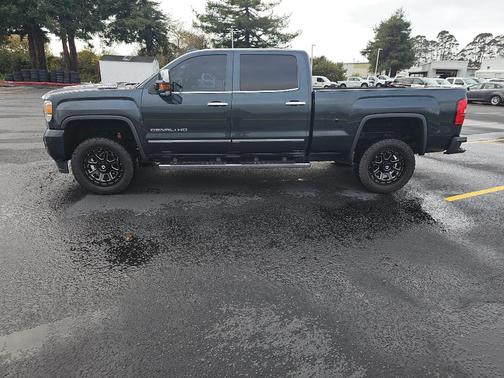 2019 GMC Sierra 2500 Denali