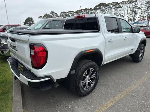 2023 GMC Canyon Base