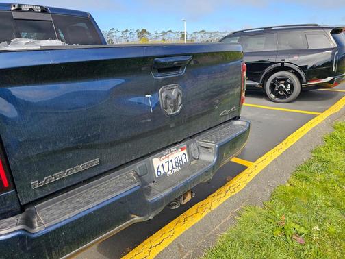 Patriot Blue Pearlcoat 2021 RAM 2500 Laramie Crew Cab 4x4 6'4' Box