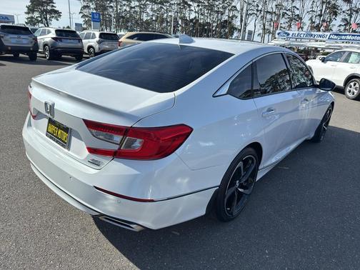 2022 Honda Accord Touring 2.0T