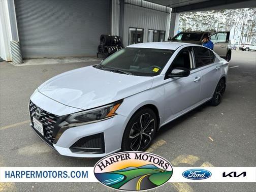 2024 Nissan Altima SR FWD