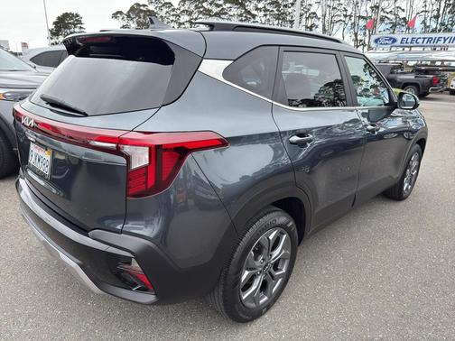 2024 Kia Seltos S