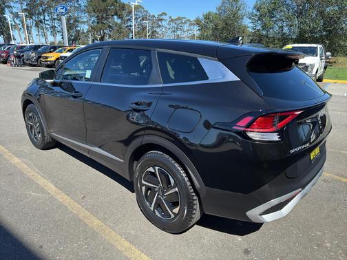 2023 Kia Sportage Hybrid LX