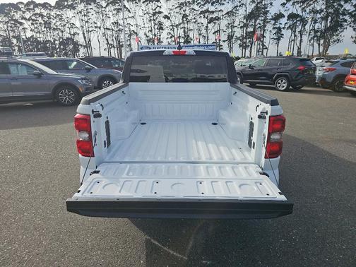 2025 Ford Maverick Lobo Standard