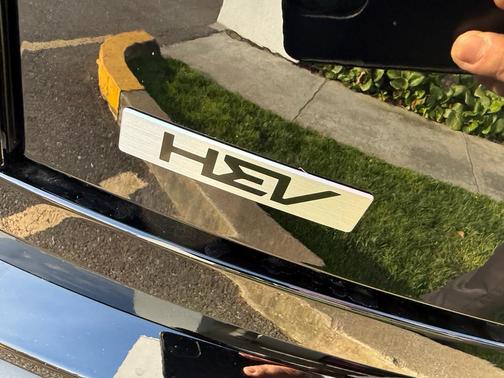 Ebony Black 2027 Kia Telluride Hybrid X-Line SX