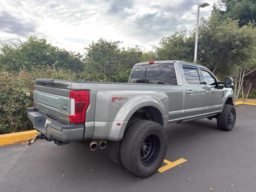 Silver Spruce 2019 Ford F-350 Platinum