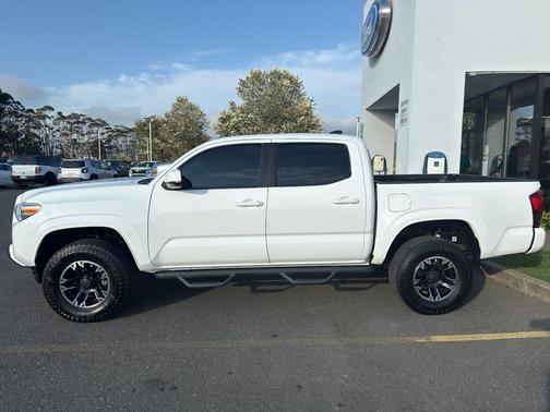 2020 Toyota Tacoma SR
