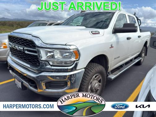 2021 RAM 3500 Tradesman Crew Cab 4x4 6'4' Box