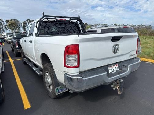 2021 RAM 3500 Tradesman Crew Cab 4x4 6'4' Box