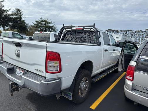 2021 RAM 3500 Tradesman Crew Cab 4x4 6'4' Box