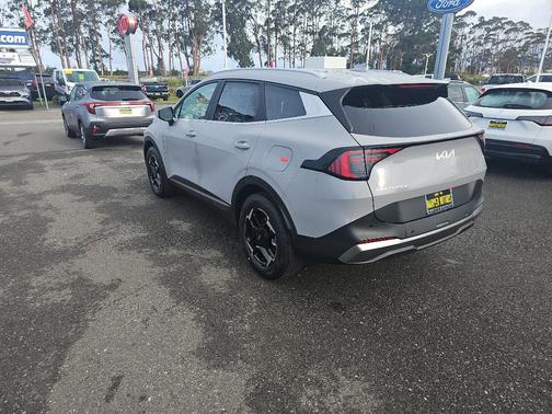 2026 Kia Sportage Hybrid EX