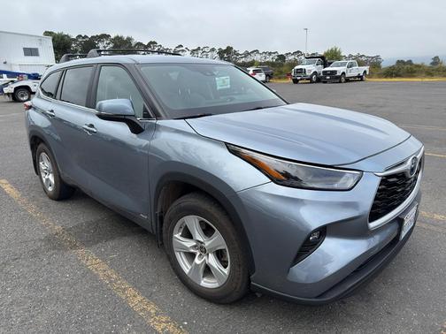 2023 Toyota Highlander Hybrid LE