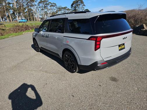 2026 Kia Carnival Hybrid SX