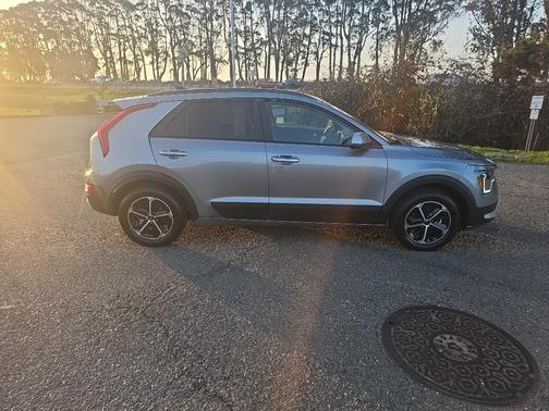 2026 Kia Niro LX
