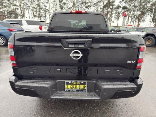 2022 Nissan Frontier SV