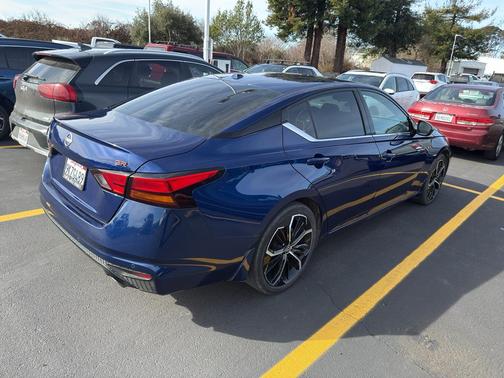 2024 Nissan Altima SR FWD