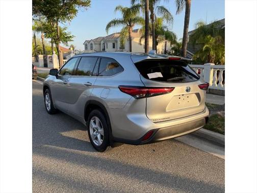 2021 Toyota Highlander Hybrid LE