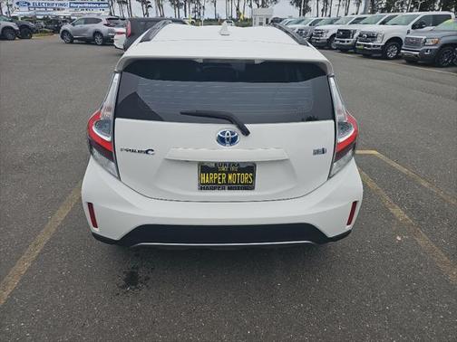 2018 Toyota Prius c Two