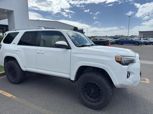 2018 Toyota 4Runner SR5