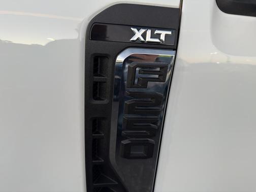 2023 Ford F-250 XLT