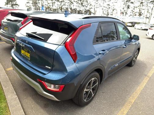 2025 Kia Niro Plug-In Hybrid EX