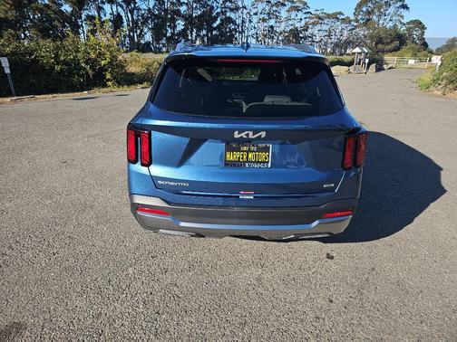2025 Kia Sorento Hybrid EX