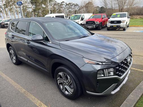 2022 Hyundai SANTA FE SE