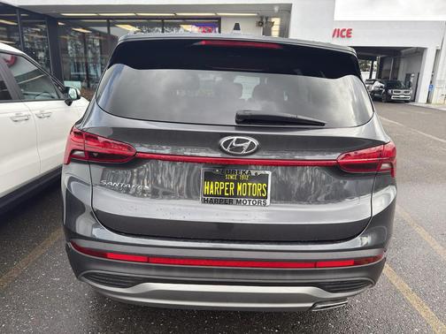 2022 Hyundai SANTA FE SE