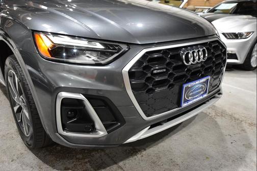 2022 Audi Q5 45 S line Premium Plus