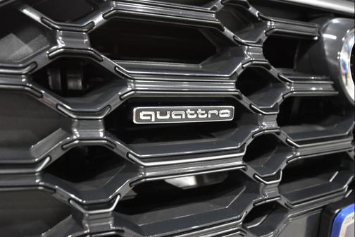 2022 Audi Q5 45 S line Premium Plus
