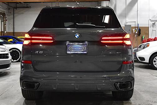Gray 2025 BMW X5 xDrive40i Sports Activity Vehicle