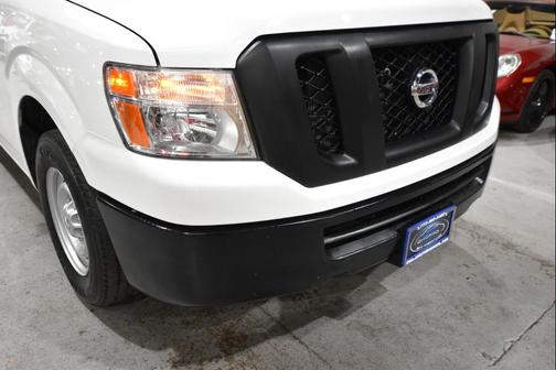 2018 Nissan NV Passenger NV3500 HD S V6