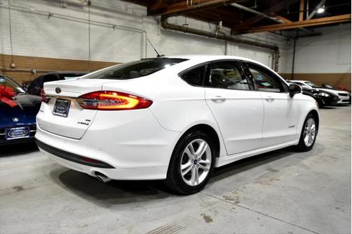 2018 Ford Fusion Hybrid SE