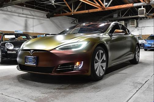 CHAMELEON WRAP 2021 Tesla Model S Long Range
