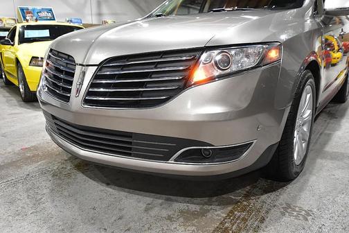 2018 Lincoln MKT Reserve