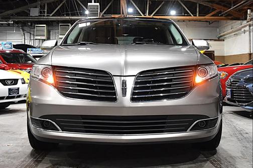 2018 Lincoln MKT Reserve