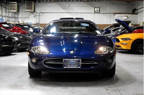2000 Jaguar XK8 2dr Convertible