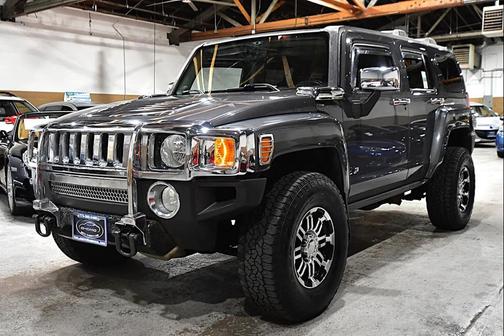 GREY 2009 Hummer H3 Base