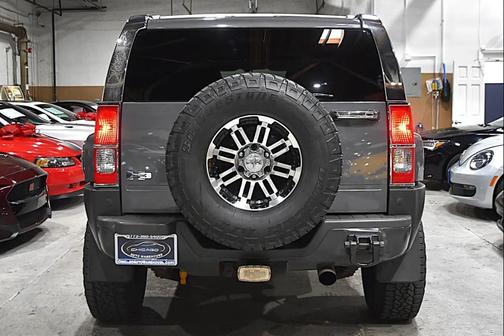 GREY 2009 Hummer H3 Base