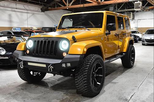 Black Clearcoat 2014 Jeep Wrangler Unlimited Altitude