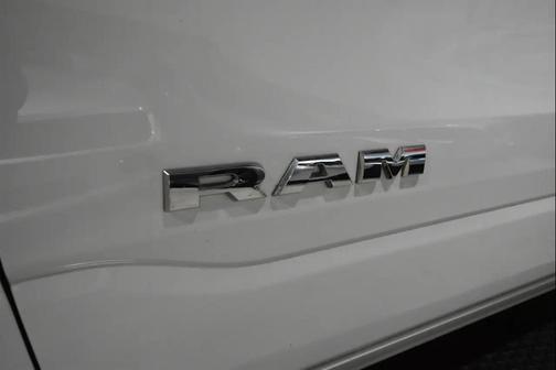 Bright White Clearcoat 2020 RAM 1500 Big Horn/Lone Star