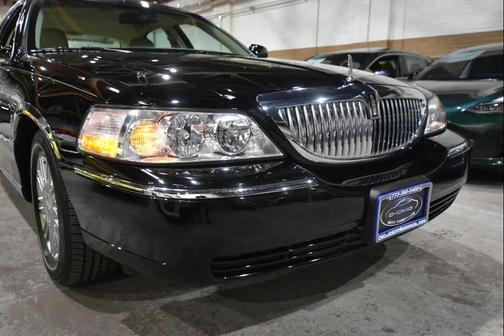 2008 Lincoln Town Car Signature