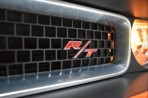 ORANGE 2009 Dodge Challenger R/T